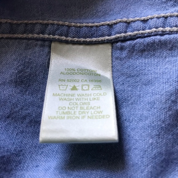 Sigrid Olsen light washed chambray. That is lightweight cotton jacket.Size Large - Picture 8 of 12